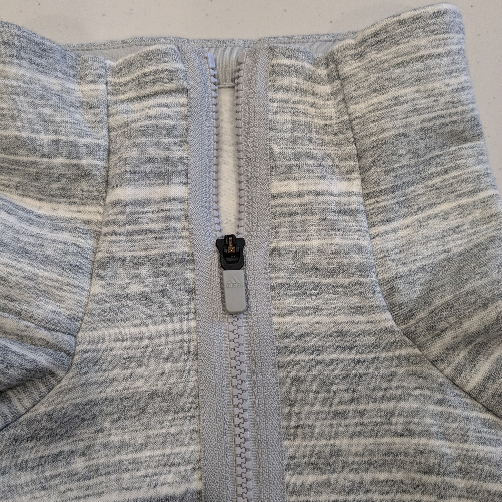 Adidas zip up jacket with zip up pockets Size Medium - Picture 5 of 14